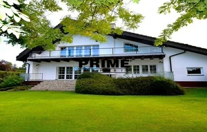 Family house for rent, 300m<sup>2</sup>, 779m<sup>2</sup> of land