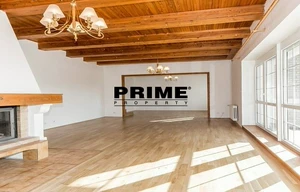 Family house for rent, 300m<sup>2</sup>, 779m<sup>2</sup> of land