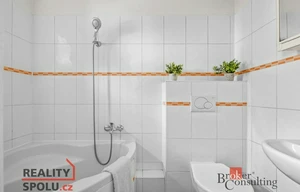 Family house for rent, 197m<sup>2</sup>, 354m<sup>2</sup> of land