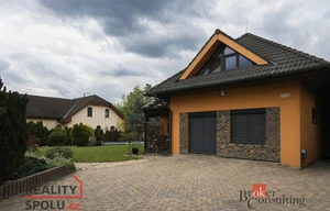 Family house for sale, 280m<sup>2</sup>, 981m<sup>2</sup> of land