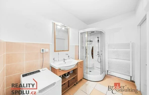 Family house for sale, 308m<sup>2</sup>, 1337m<sup>2</sup> of land