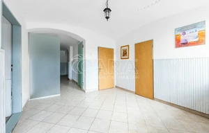 Family house for sale, 250m<sup>2</sup>, 1451m<sup>2</sup> of land