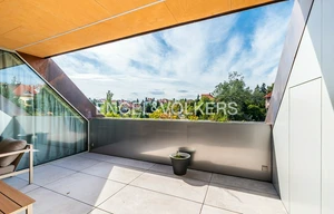 Apartment for rent, 5+kk - 4 bedrooms, 226m<sup>2</sup>