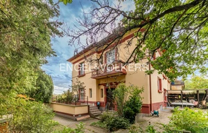 Family house for sale, 255m<sup>2</sup>, 740m<sup>2</sup> of land