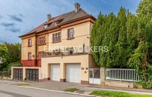 Family house for sale, 255m<sup>2</sup>, 740m<sup>2</sup> of land