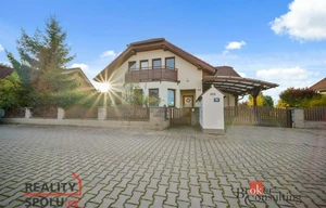 Family house for sale, 210m<sup>2</sup>, 1003m<sup>2</sup> of land