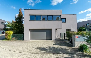 Family house for rent, 260m<sup>2</sup>, 570m<sup>2</sup> of land