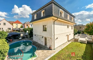 Villa for sale, 287m<sup>2</sup>, 654m<sup>2</sup> of land