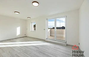 Apartment for rent, 5+kk - 4 bedrooms, 141m<sup>2</sup>