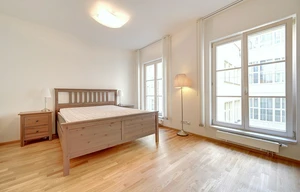 Apartment for rent, 4+kk - 3 bedrooms, 130m<sup>2</sup>