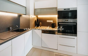 Apartment for rent, 4+kk - 3 bedrooms, 106m<sup>2</sup>