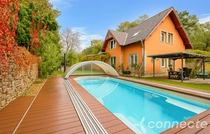 Family house for sale, 240m<sup>2</sup>, 582m<sup>2</sup> of land