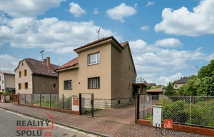 Family house for sale, 241m<sup>2</sup>, 856m<sup>2</sup> of land