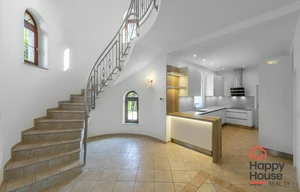 Villa for rent, 243m<sup>2</sup>, 510m<sup>2</sup> of land