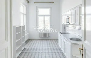 Villa for rent, 827m<sup>2</sup>, 8510m<sup>2</sup> of land