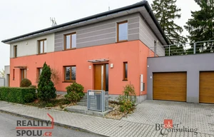 Apartment for rent, 5+kk - 4 bedrooms, 232m<sup>2</sup>