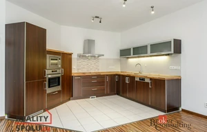 Apartment for rent, 5+kk - 4 bedrooms, 232m<sup>2</sup>