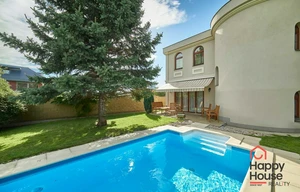 Villa for rent, 243m<sup>2</sup>, 517m<sup>2</sup> of land