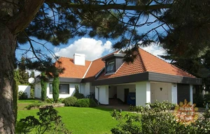 Family house for rent, 417m<sup>2</sup>, 1208m<sup>2</sup> of land