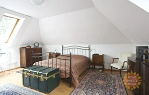 Family house for rent, 417m<sup>2</sup>, 1208m<sup>2</sup> of land