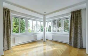 Villa for rent, 365m<sup>2</sup>, 1223m<sup>2</sup> of land