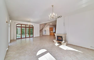 Villa for rent, 255m<sup>2</sup>, 780m<sup>2</sup> of land