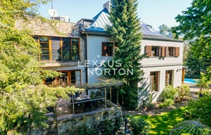 Villa for sale, 320m<sup>2</sup>, 2078m<sup>2</sup> of land