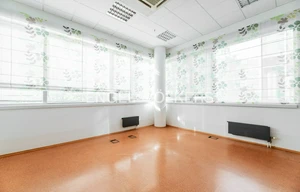 Office for rent, 198m<sup>2</sup>