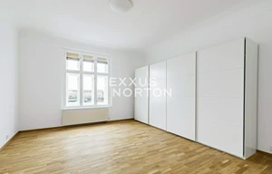 Apartment for rent, 5 bedrooms +, 200m<sup>2</sup>