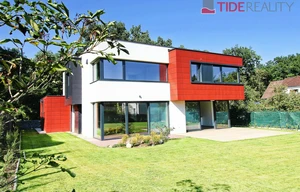 Villa for rent, 350m<sup>2</sup>, 844m<sup>2</sup> of land