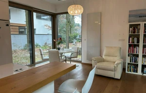 Family house for rent, 300m<sup>2</sup>, 550m<sup>2</sup> of land