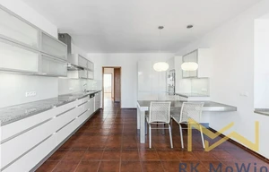 Apartment for rent, 5 bedrooms +, 290m<sup>2</sup>