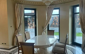 Family house for rent, 250m<sup>2</sup>, 400m<sup>2</sup> of land