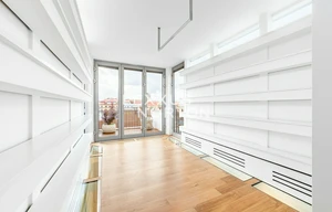 Apartment for rent, 5+1 - 4 bedrooms, 220m<sup>2</sup>