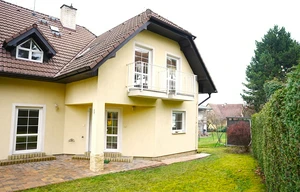 Family house for rent, 251m<sup>2</sup>, 1018m<sup>2</sup> of land