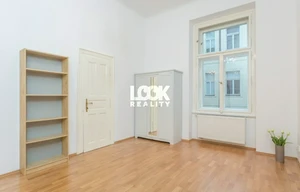 Apartment for rent, 4+1 - 3 bedrooms, 180m<sup>2</sup>