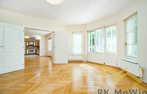 Family house for rent, 288m<sup>2</sup>, 585m<sup>2</sup> of land