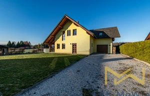 Family house for sale, 182m<sup>2</sup>, 2434m<sup>2</sup> of land