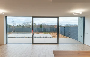 Multigenerational home for rent, 248m<sup>2</sup>, 715m<sup>2</sup> of land