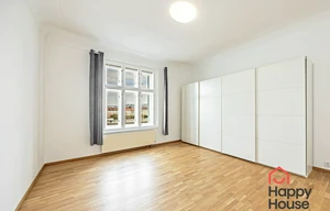 Apartment for rent, 5 bedrooms +, 200m<sup>2</sup>