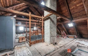 Historical building for sale, 700m<sup>2</sup>, 265m<sup>2</sup> of land