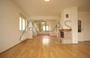 Family house for rent, 300m<sup>2</sup>, 500m<sup>2</sup> of land