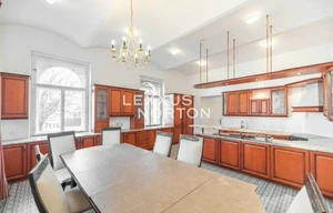 Villa for rent, 827m<sup>2</sup>, 8510m<sup>2</sup> of land