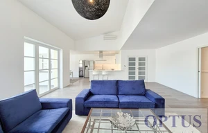 Apartment for rent, 5 bedrooms +, 218m<sup>2</sup>