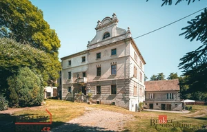 Villa for sale, 1170m<sup>2</sup>, 6375m<sup>2</sup> of land