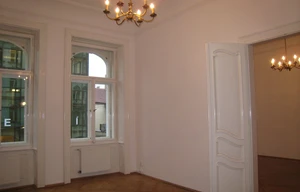 Apartment for rent, 4+1 - 3 bedrooms, 174m<sup>2</sup>