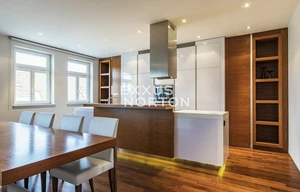 Apartment for rent, 4+kk - 3 bedrooms, 178m<sup>2</sup>