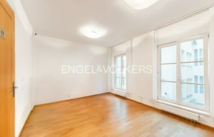 Apartment for rent, 4+kk - 3 bedrooms, 130m<sup>2</sup>