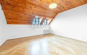 Villa for rent, 316m<sup>2</sup>, 950m<sup>2</sup> of land