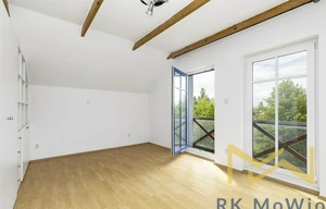 Family house for rent, 312m<sup>2</sup>, 847m<sup>2</sup> of land